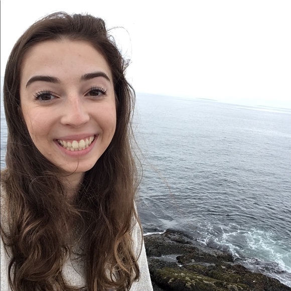 Meet your Posher, Tess - Picture 1 of 1